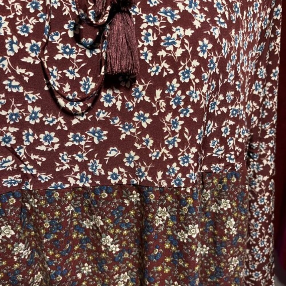 GiGiO Tiered prairie dress with tassel tie neck and floral pattern wine NWT - Picture 6 of 6